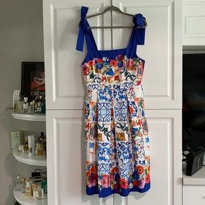 NWT DALIA MACPHEE
Printed Pleated Midi Dress M